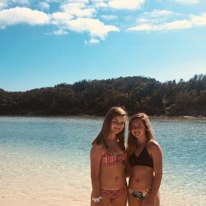 Meet your Posher, Cecelia